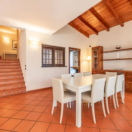 Principessa - Stunning With Panoramic Views Villa Cremia