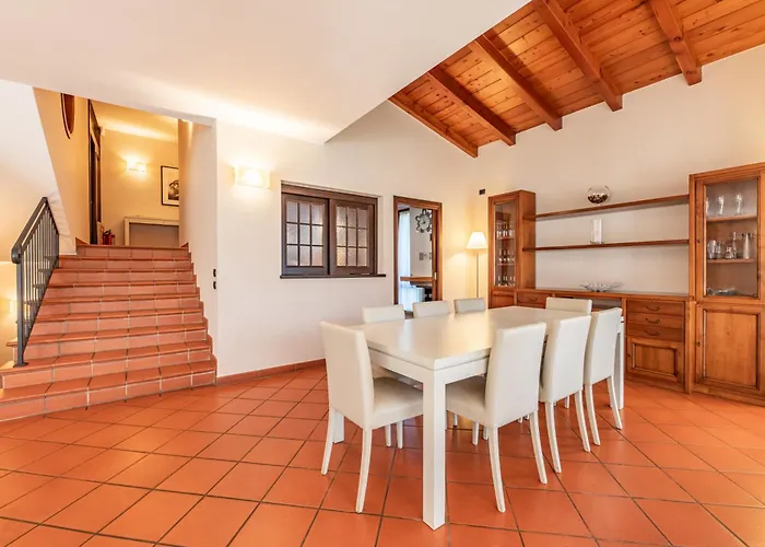 Principessa - Private With Panoramic Views Villa Cremia